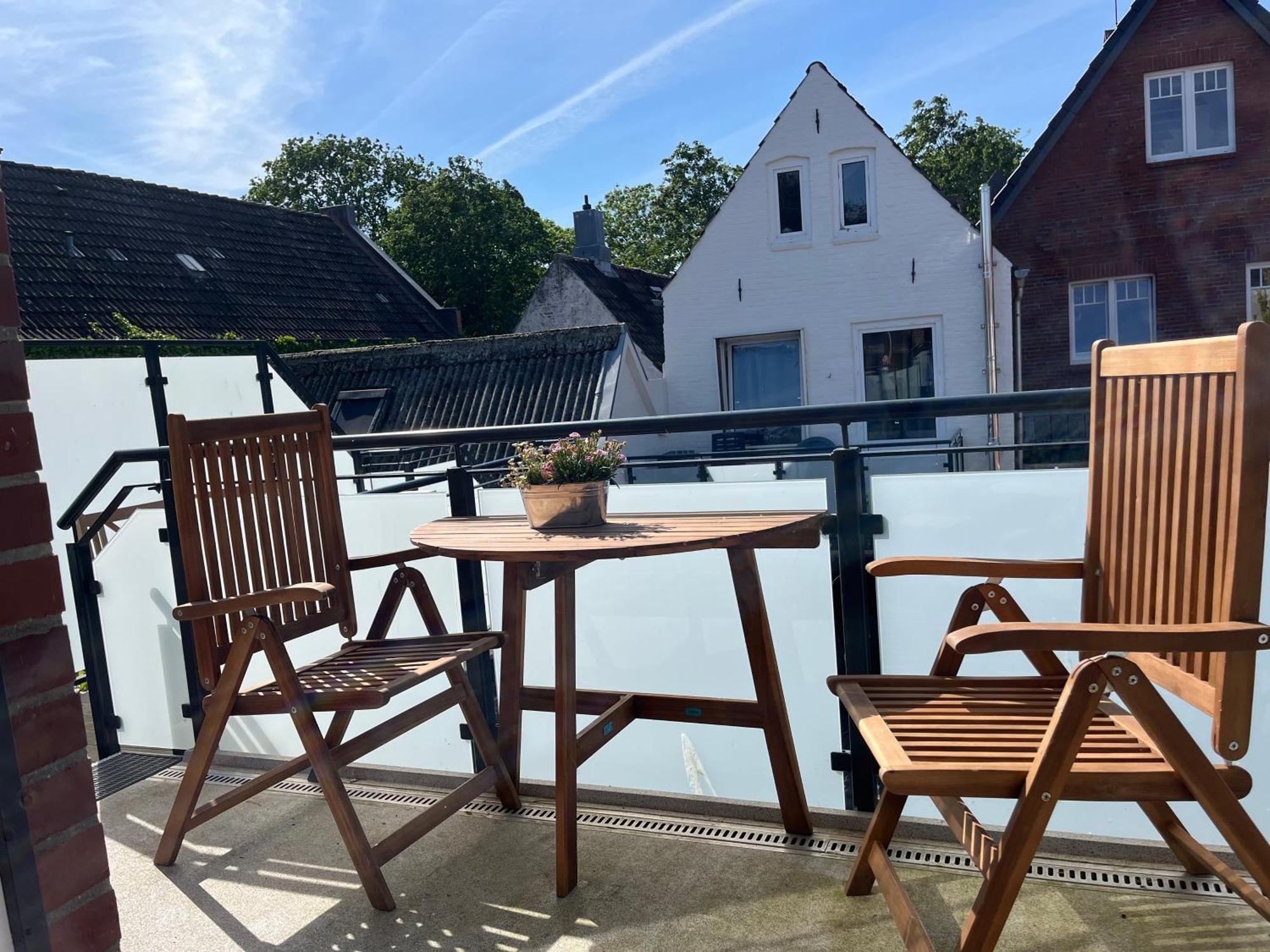 Loftwohnung 2 Simmerdeis An Der Gracht Friedrichstadt Exterior foto